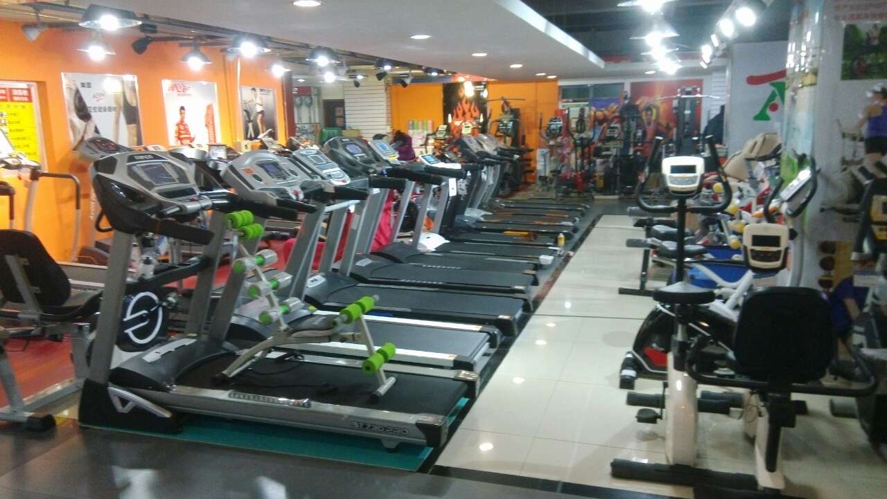 祥利實(shí)體店——新華廣場(chǎng)大統(tǒng)負(fù)一層，歡迎您光臨